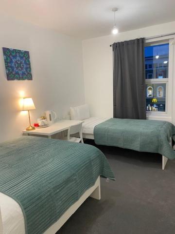 Lord Merit Guest Rooms In King'S Cross St Pancras London Exteriör bild